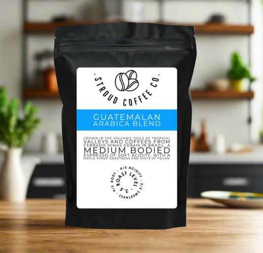 A two bean speciality Arabica blend with beans from Guatemala grown in the volcanic soils of tropical valleys and coffees from Cerrado Minas Gerais in Brazil.
A medi